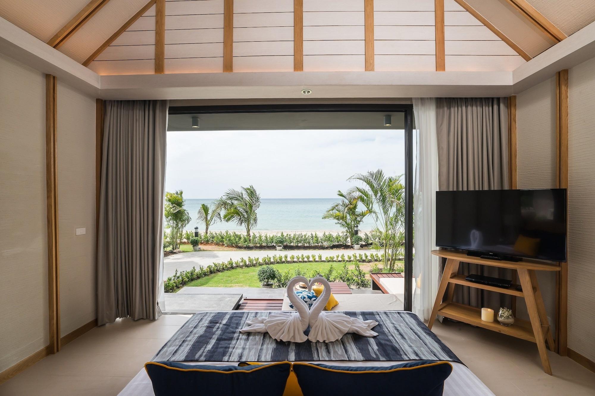 Kc Grande Resort Koh Chang Exterior foto Beachfront Pool Villa
