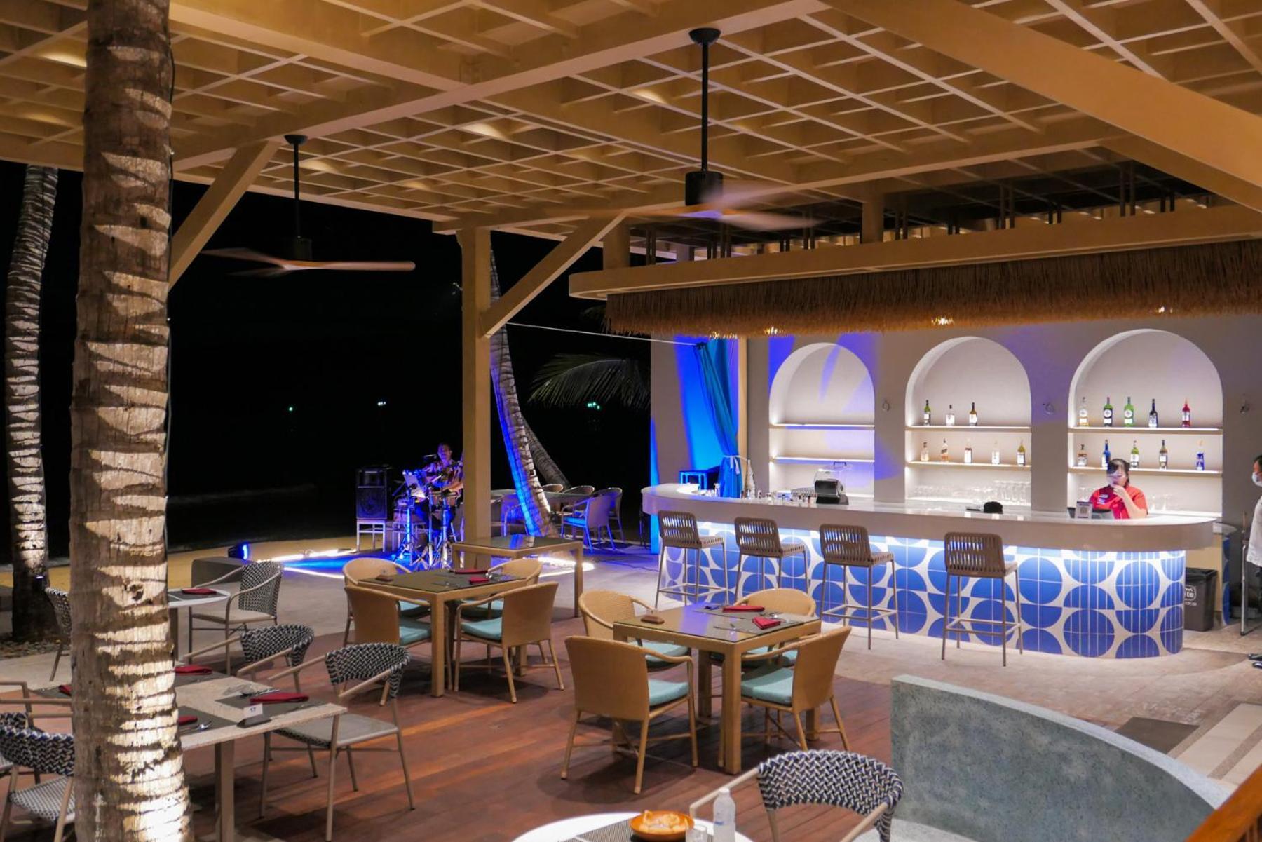 Kc Grande Resort Koh Chang Exterior foto The bar at the resort